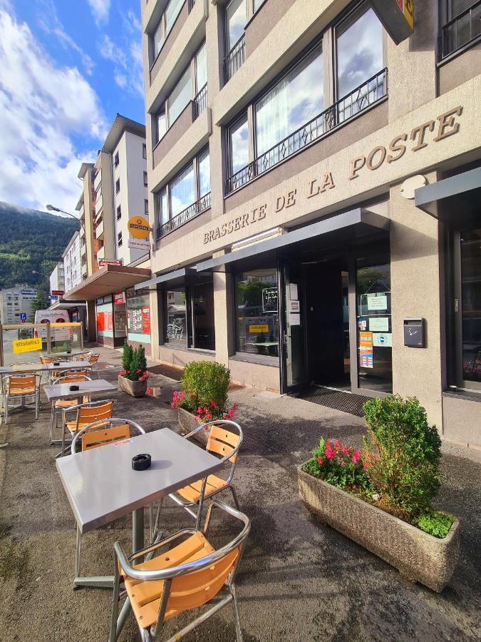 Hotel De La Poste Martigny - City Center ภายนอก รูปภาพ