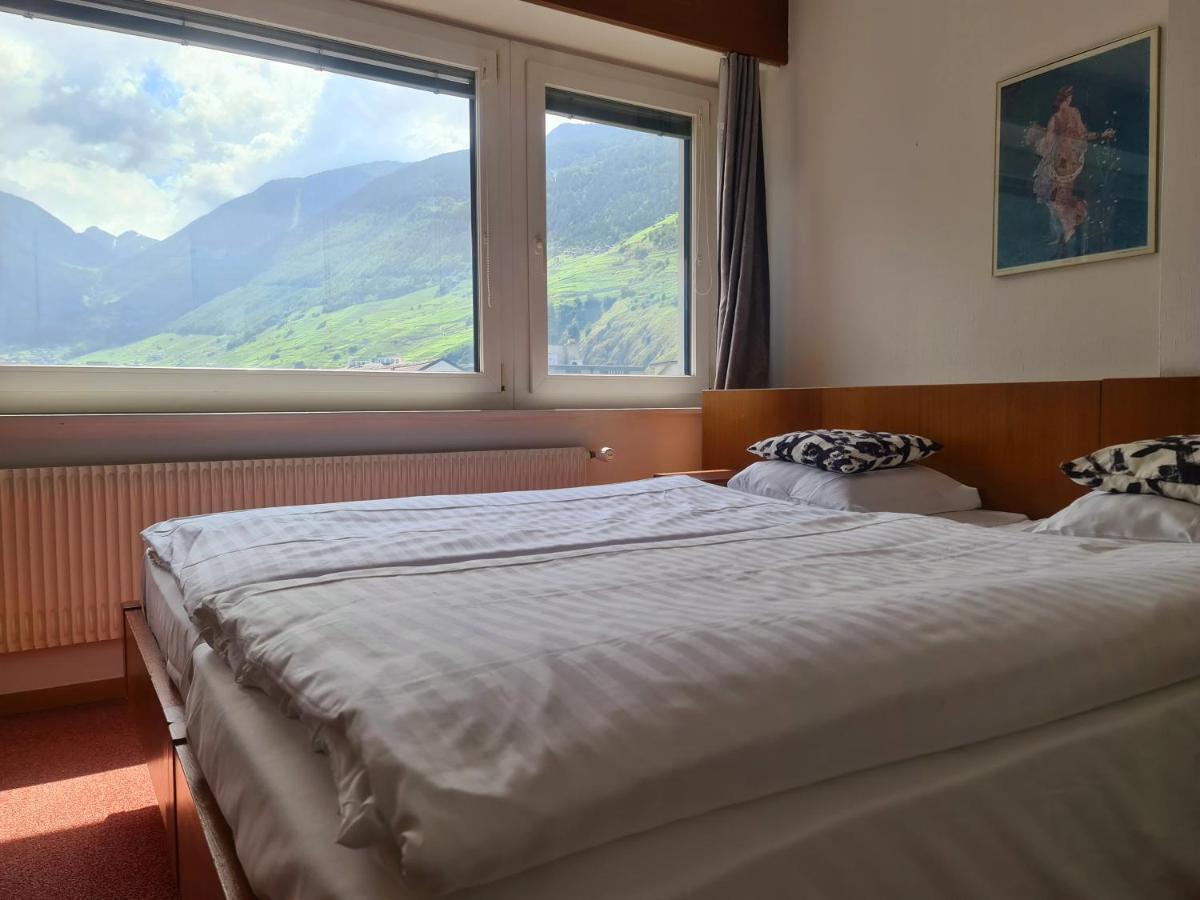 Hotel De La Poste Martigny - City Center ภายนอก รูปภาพ